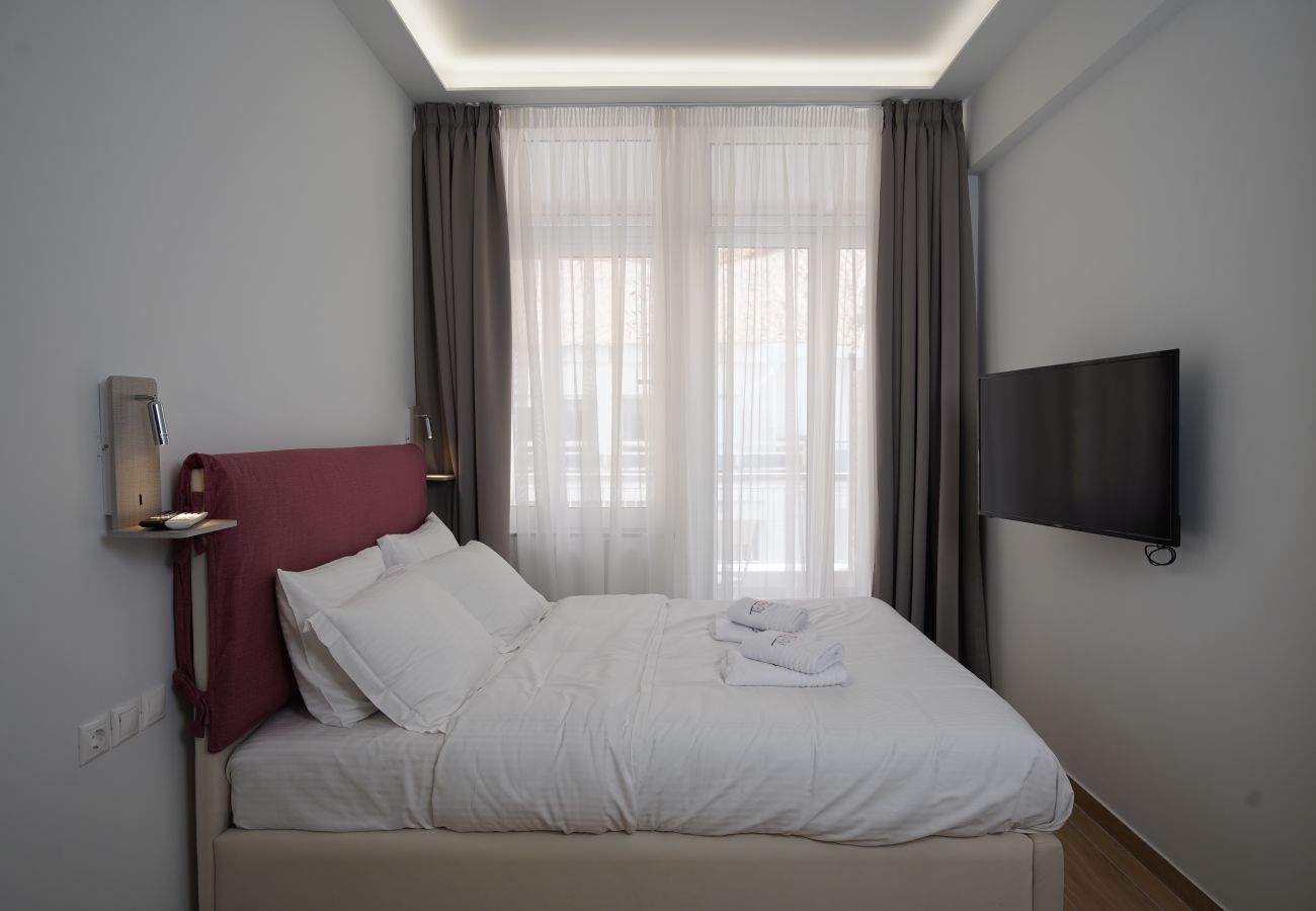Studio in Athens - Lavender - Cosy Studio with Balcony in Athens Center