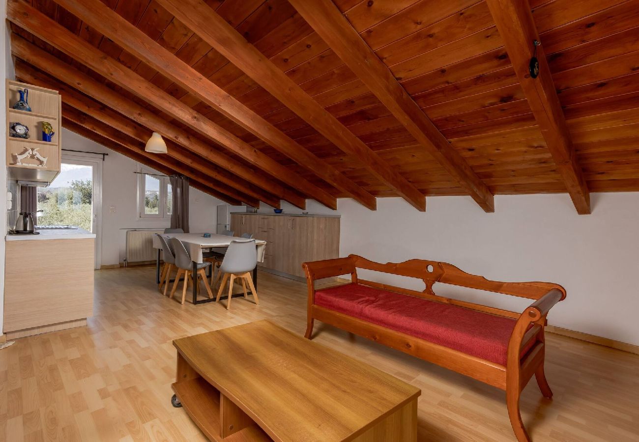 Villa in Douliana - Villa Konstantinos Hilltop Vineyard Escape 
