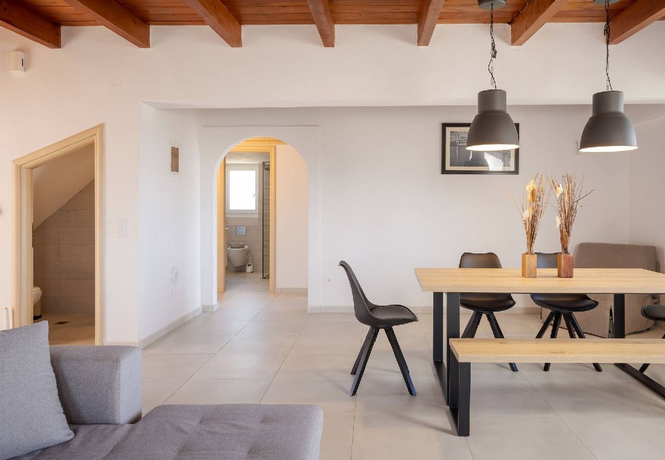 Villa in Douliana - Villa Konstantinos Hilltop Vineyard Escape 