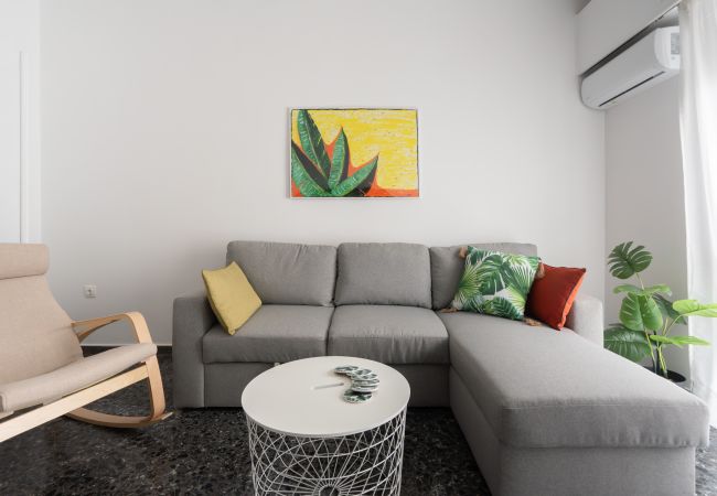 Apartment in Athens - Cozy Apartment in Athens with Balcony, 5 min to Metro