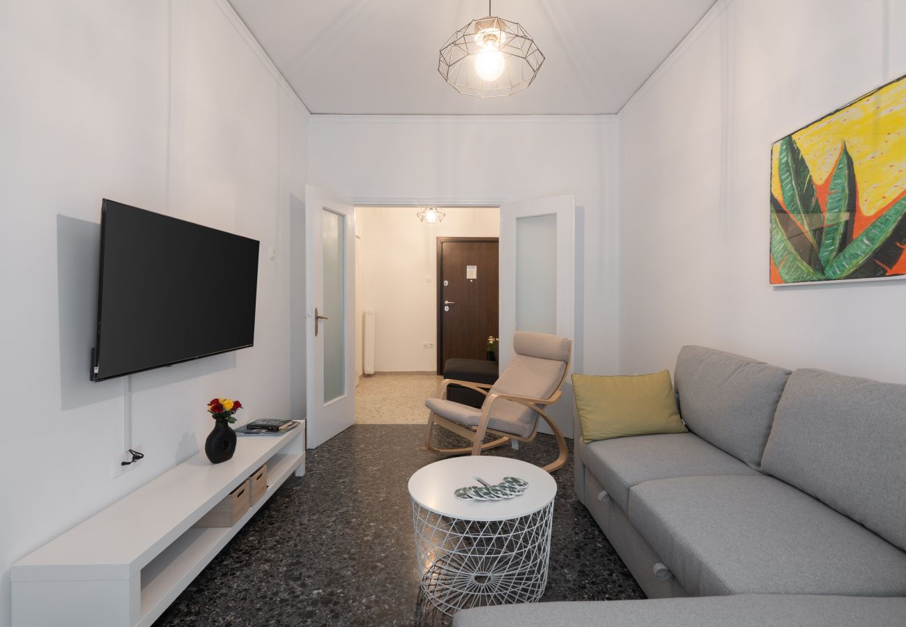 Apartment in Athens - Cozy Apartment in Athens with Balcony, 5 min to Metro