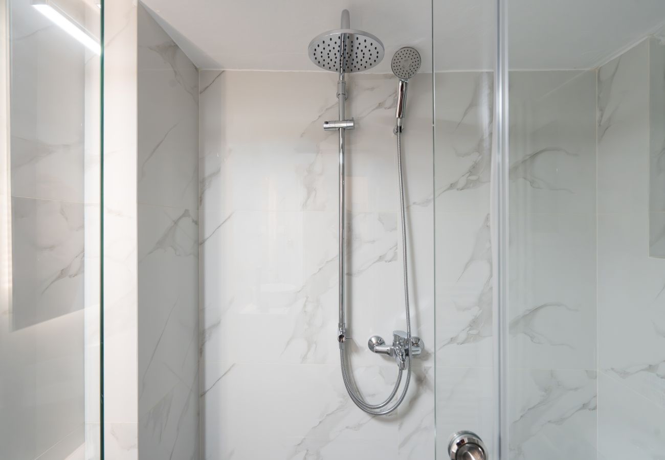 Apartment in Athens - Cozy Apartment in Athens with Balcony, 5 min to Metro