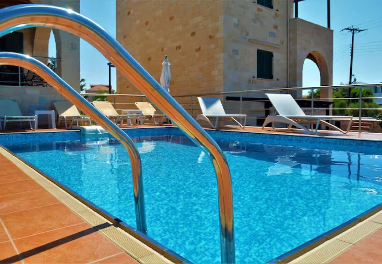 Private swimming pool at Villa Alexandra Stavros Chania