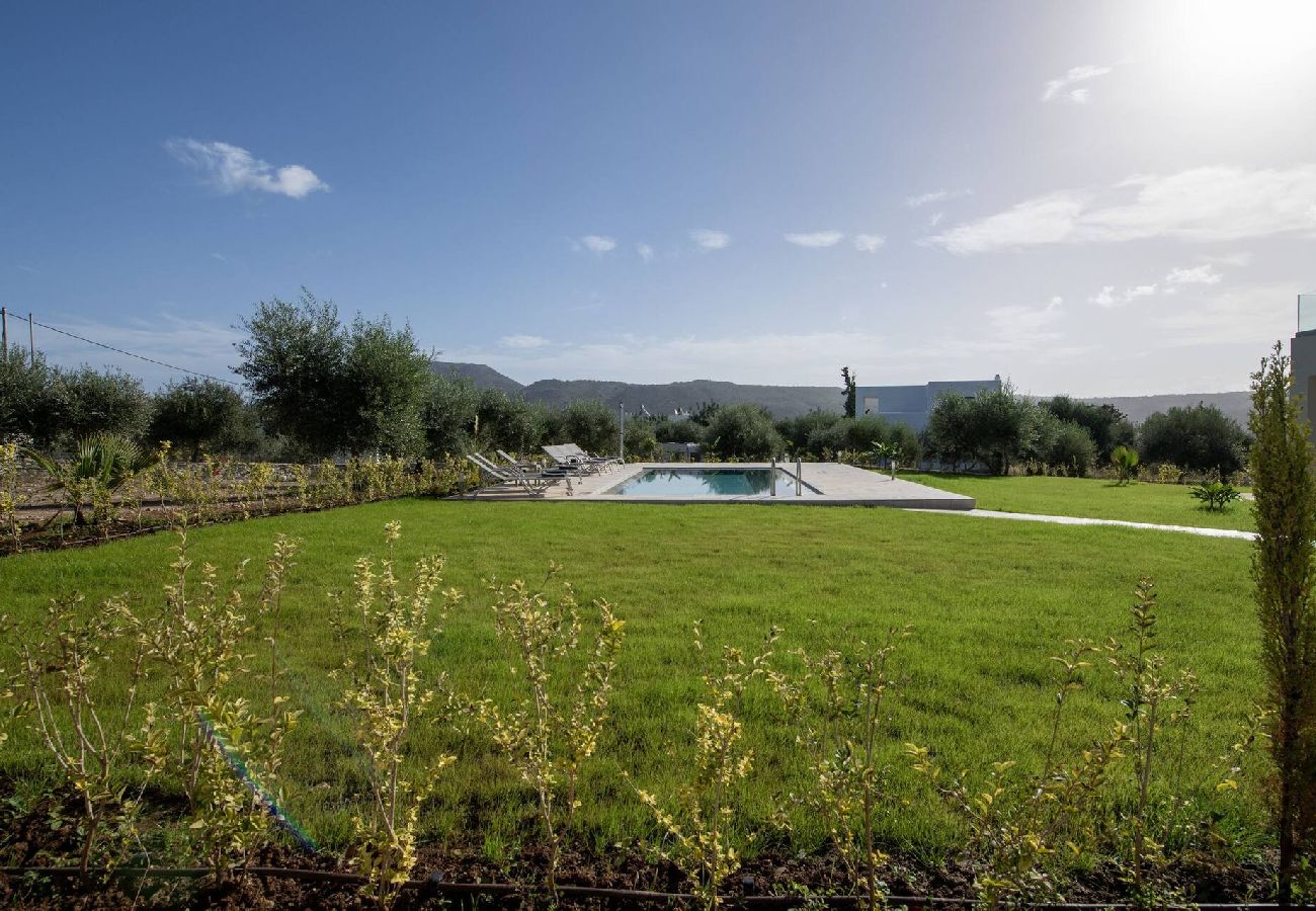 Modern villa in Douliana near Almyrida Chania with private swimming pool