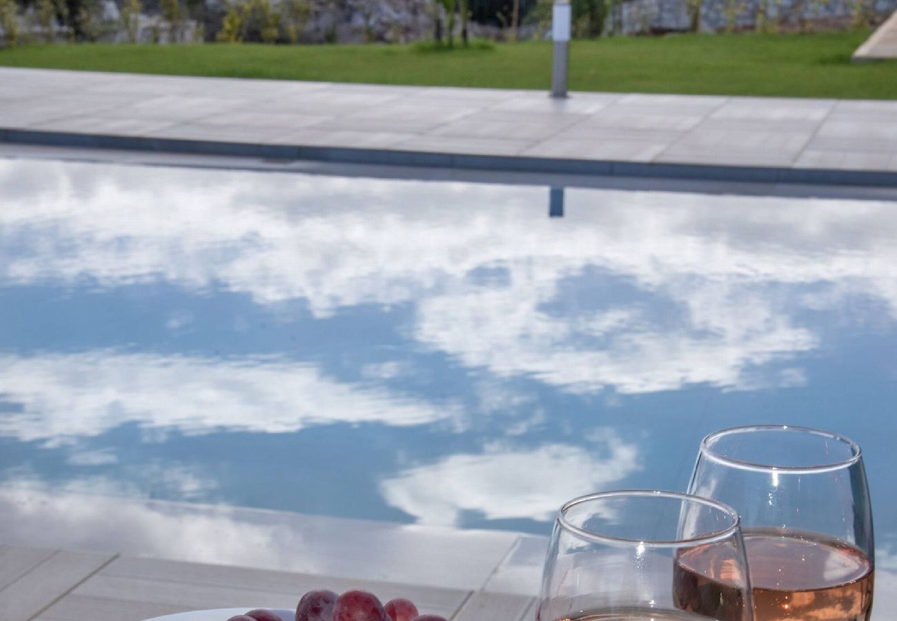 Villa in Douliana - Icarus Luxury Private  Villa 