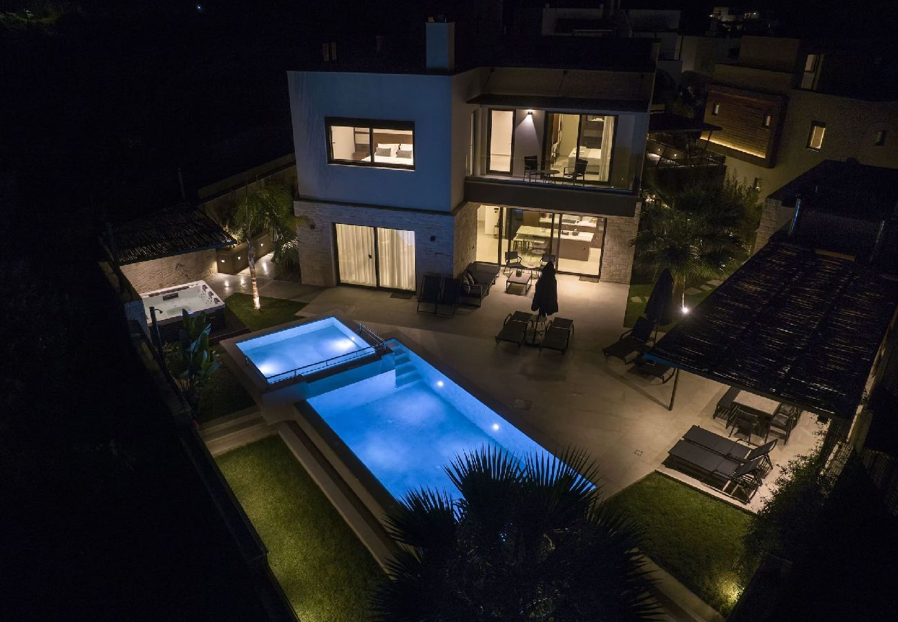 Villa in Almyrida - Almi-Cove Hilltop Villa I 