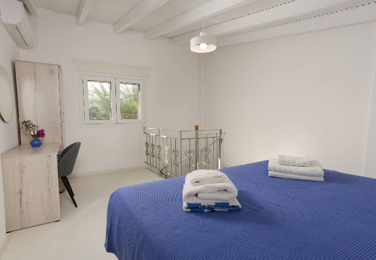 Apartment in Platanias - Apartment suite on private tranquil retreat-Unit 4 