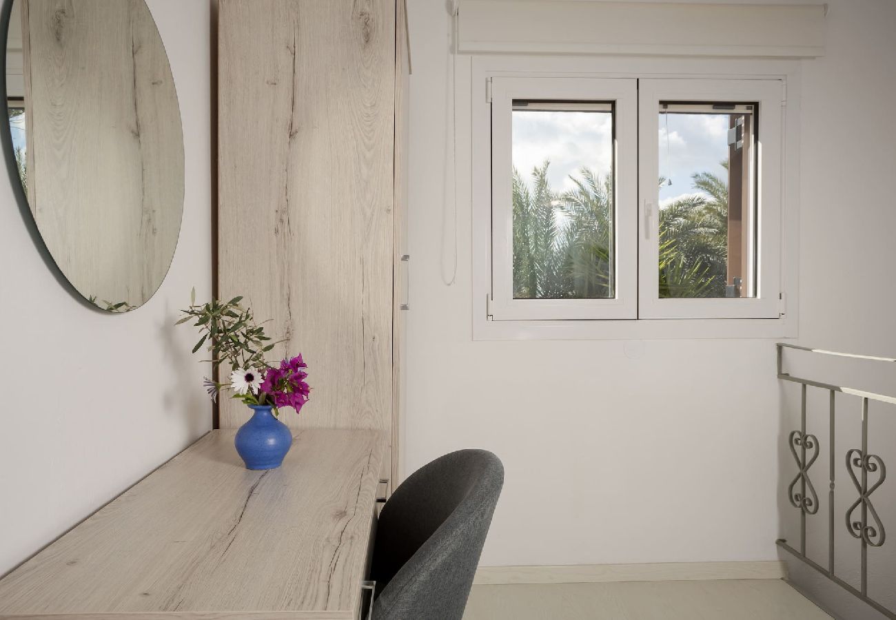 Apartment in Platanias - Apartment suite on private tranquil retreat-Unit 4 