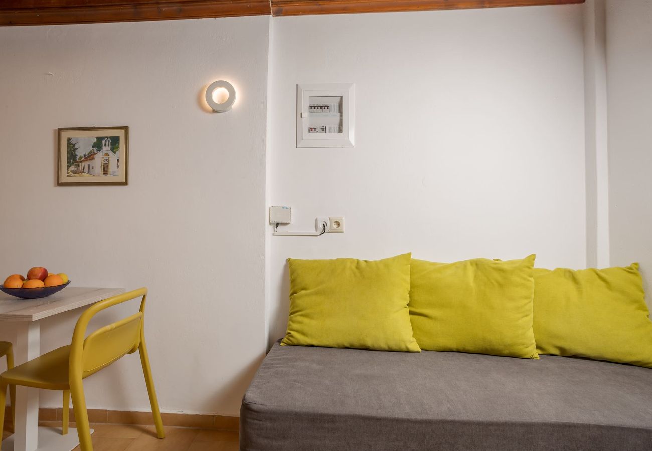 Apartment in Platanias - Apartment suite on private tranquil retreat-Unit 4 