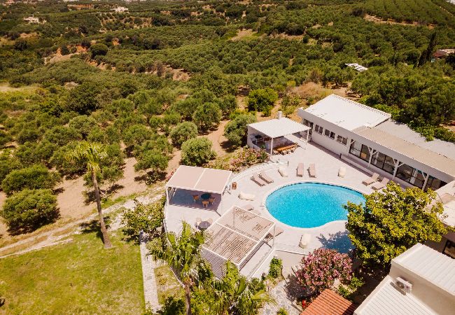 Apartment in Platanias - Apartment suite on private tranquil retreat-Unit 7 