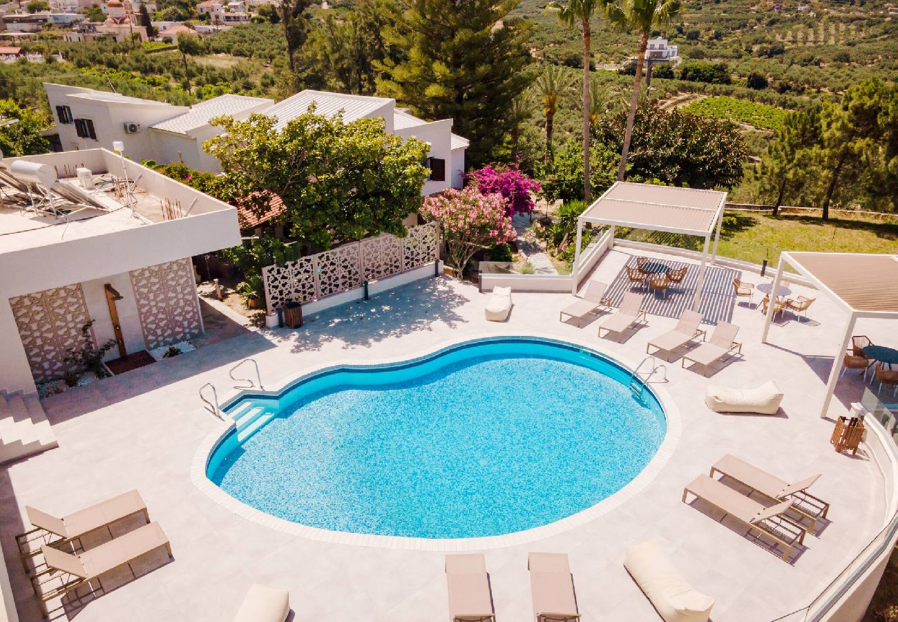 Apartment in Platanias - Apartment suite on private tranquil retreat-Unit 6 