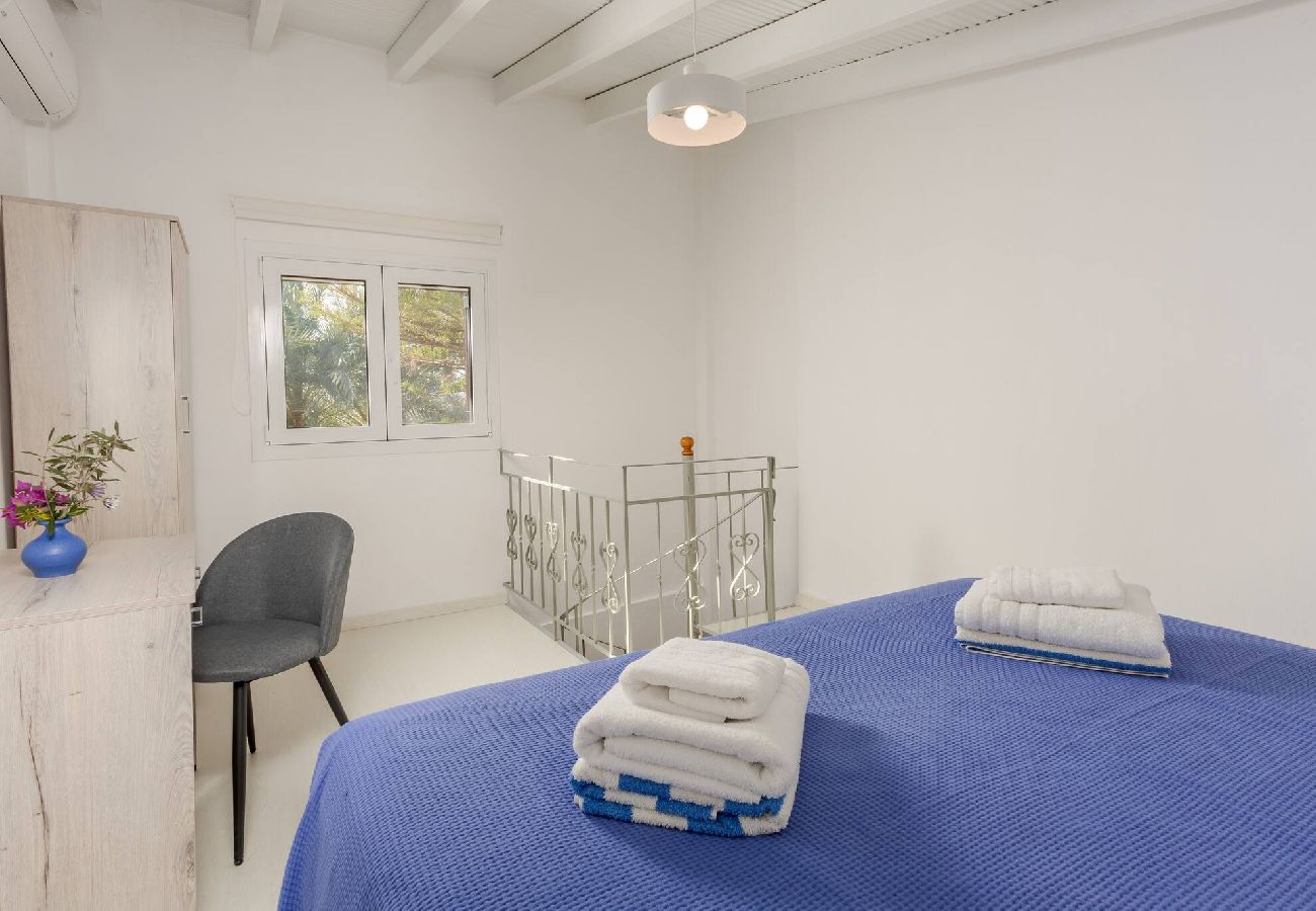 Apartment in Platanias - Apartment suite on private tranquil retreat-Unit 5 