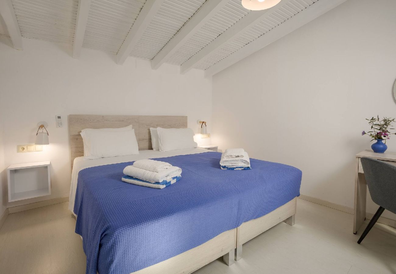 Apartment in Platanias - Apartment suite on private tranquil retreat-Unit 5 