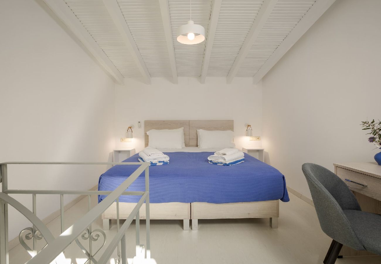Apartment in Platanias - Apartment suite on private tranquil retreat-Unit 5 