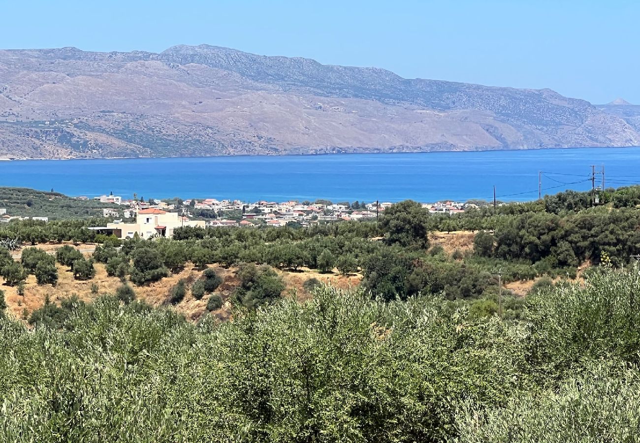 Apartment in Platanias - Apartment suite on private tranquil retreat-Unit 5 