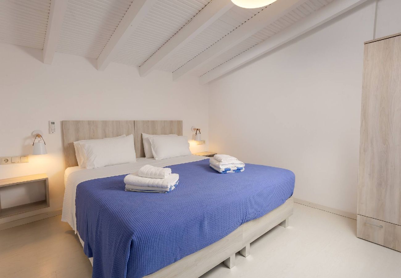 Apartment in Platanias - Apartment suite on private tranquil retreat-Unit 3 
