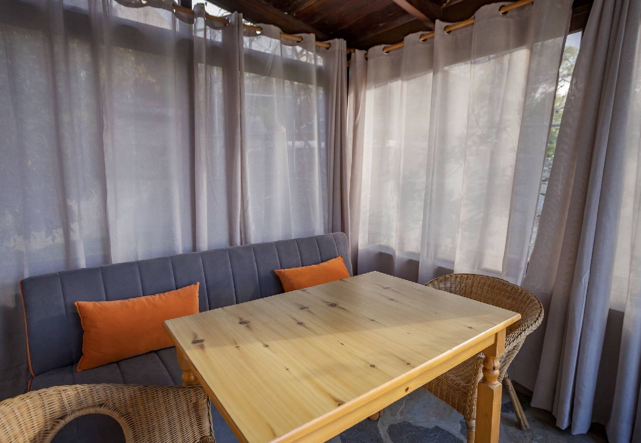 Apartment in Platanias - Apartment suite on private tranquil retreat-Unit 1 