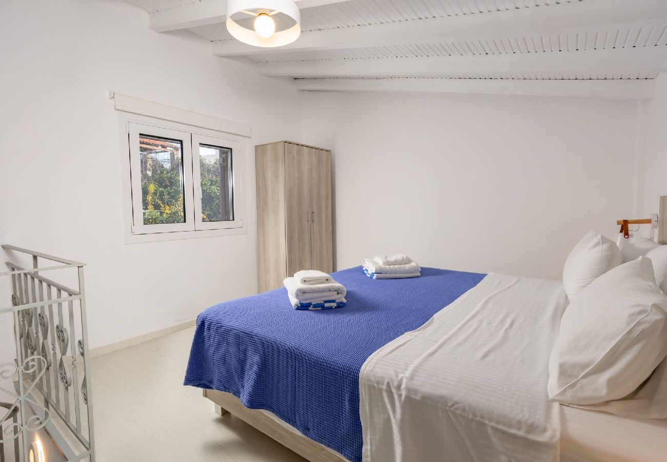 Apartment in Platanias - Apartment suite on private tranquil retreat-Unit 1 