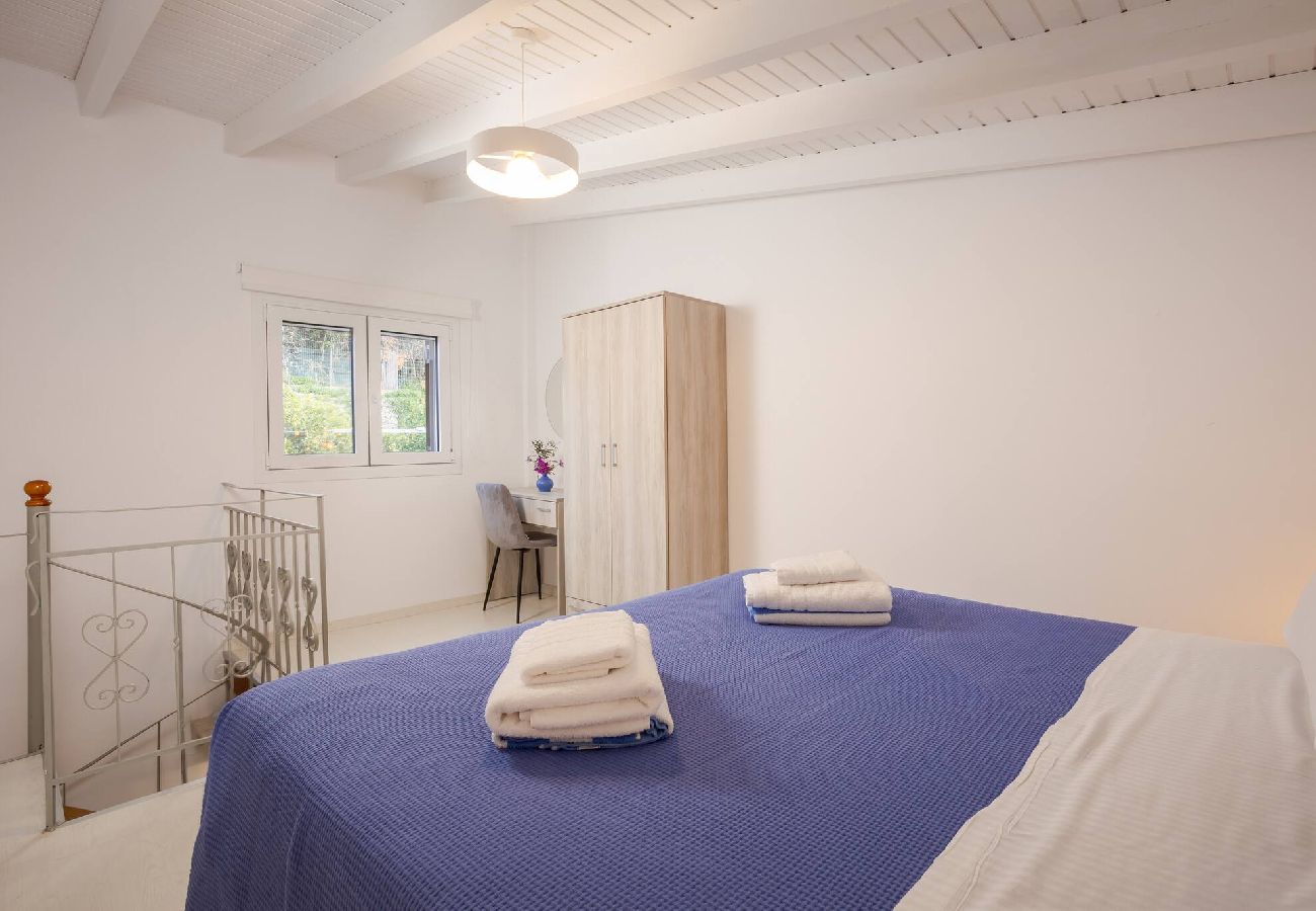 Loft double bedroom in Xamoudochori Chania Crete
