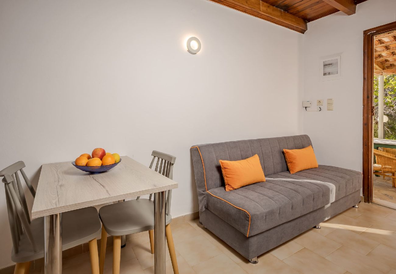 Apartment in Platanias - Apartment suite on private tranquil retreat-Unit 2 
