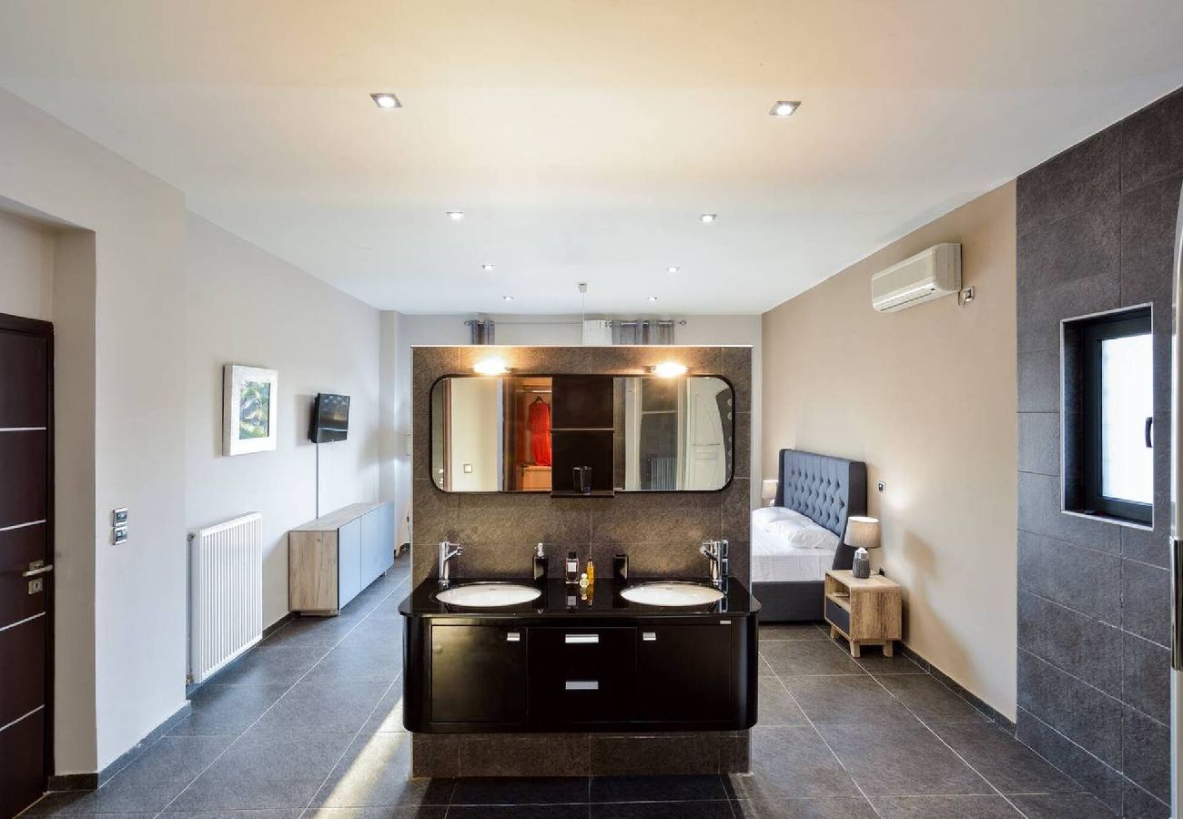Villa in Chania - Adorno Luxury Villa, Tersanas Chania 