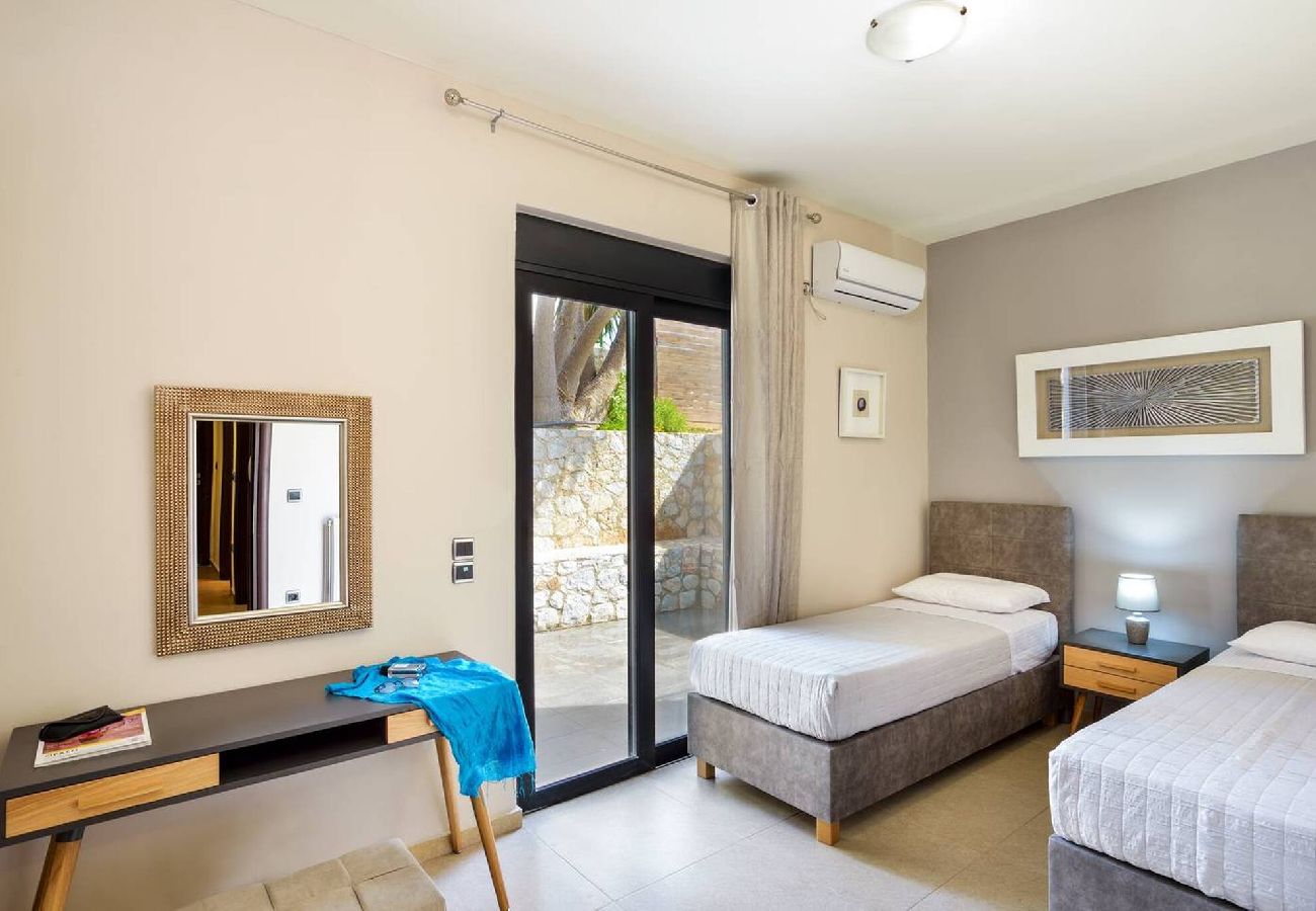 Villa in Chania - Adorno Luxury Villa, Tersanas Chania 