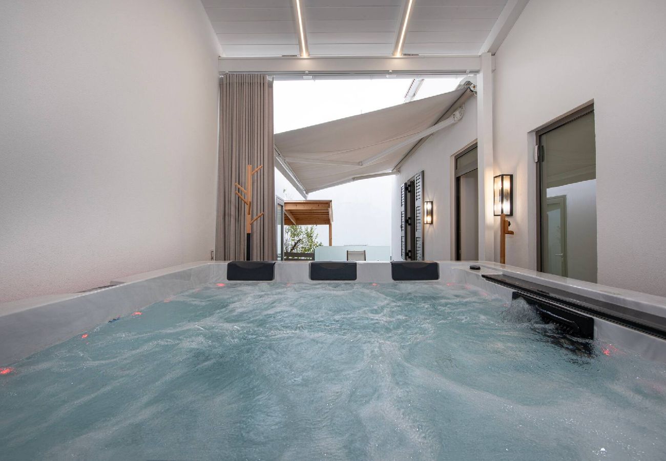 House in Chania - Chania Luxury City Retreat, Hammam & Outdoor Jacuzzi