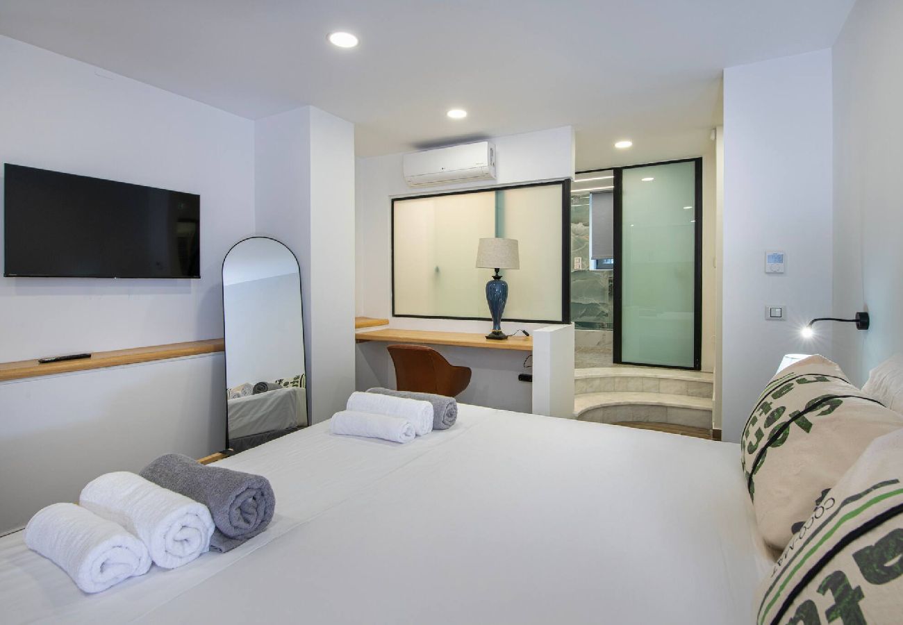 House in Chania - Chania Luxury City Retreat, Hammam & Outdoor Jacuzzi