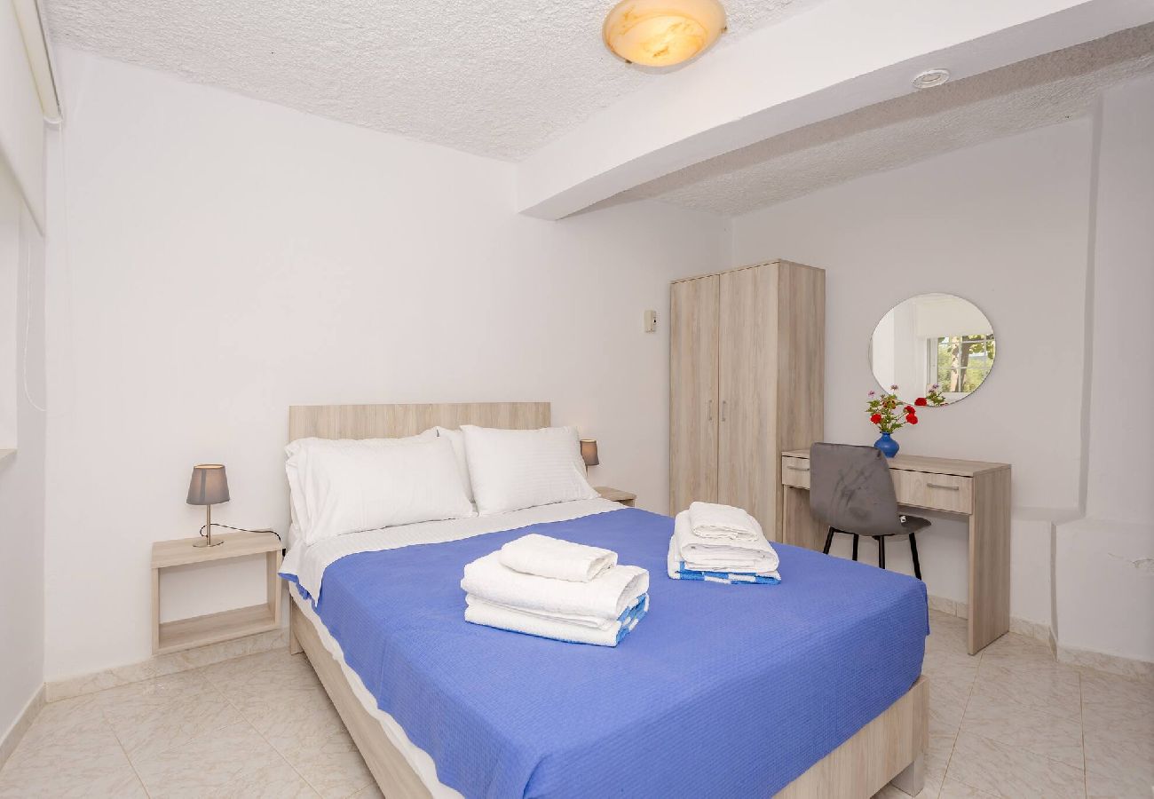 Apartment in Platanias - Ground floor suite on private tranquil retreat No9 