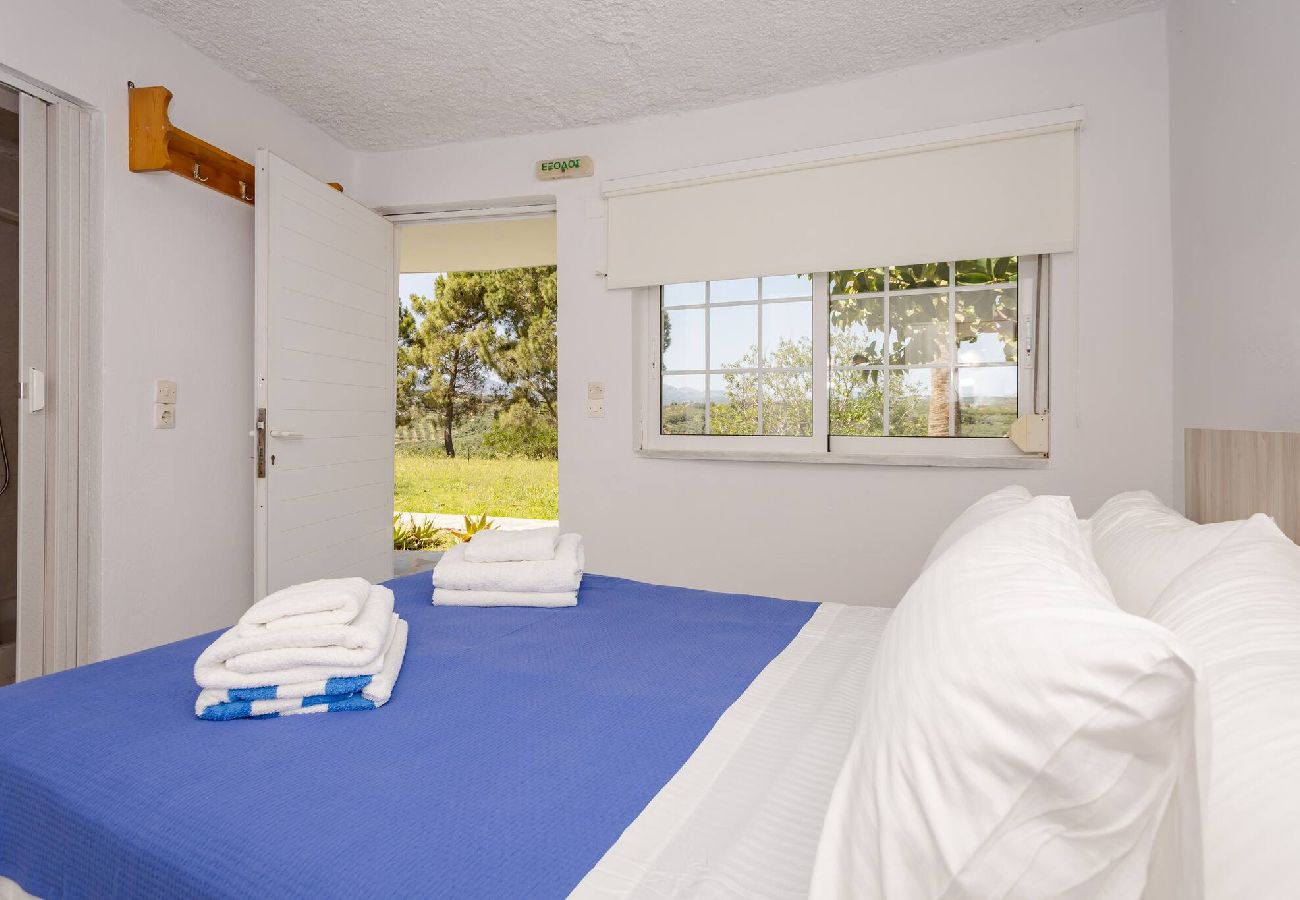 Apartment in Platanias - Ground floor suite on private tranquil retreat No9 