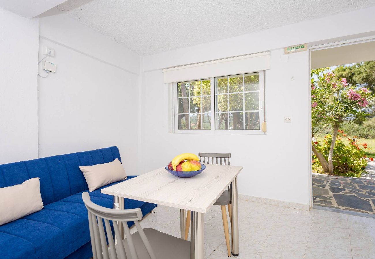 Apartment in Platanias - Ground floor suite on private tranquil retreat No9 