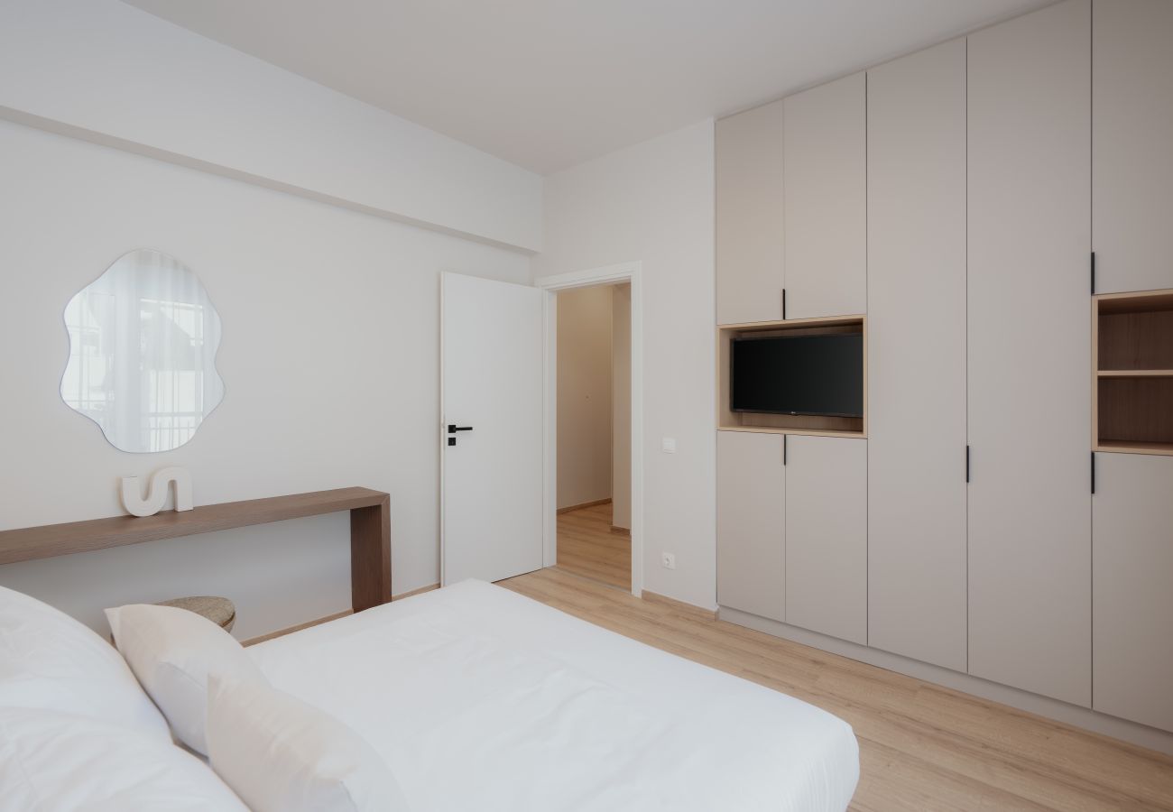 Apartment in Athens - Moschonision 18, E1 5th 4b3b 