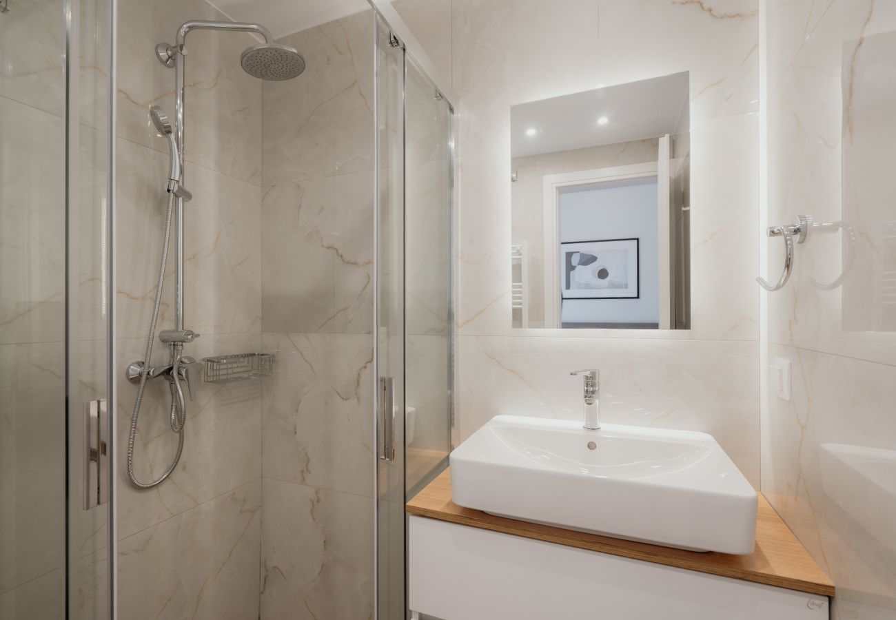 Apartment in Athens - Moschonision 18, E1 5th 4b3b 