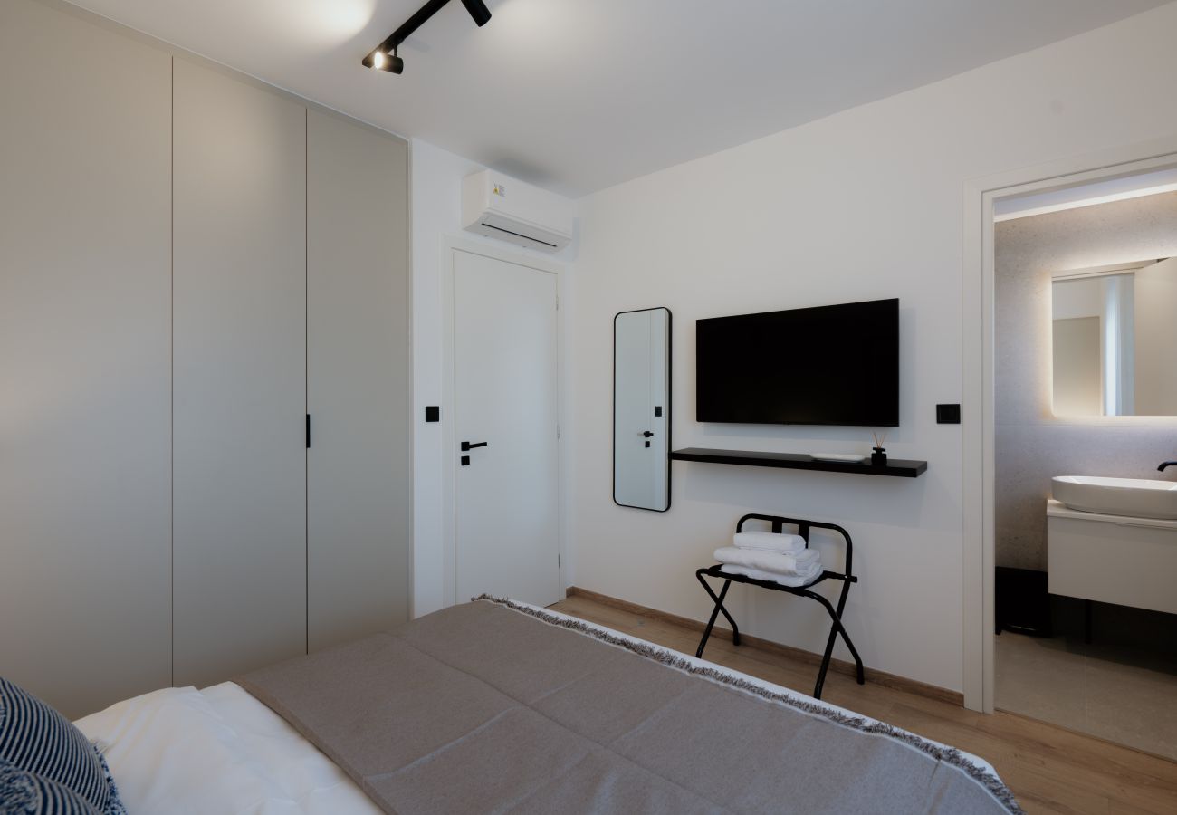 Apartment in Piraeus - EDGE-PIR. C4 2b2.5b ZAKYNTHOS 