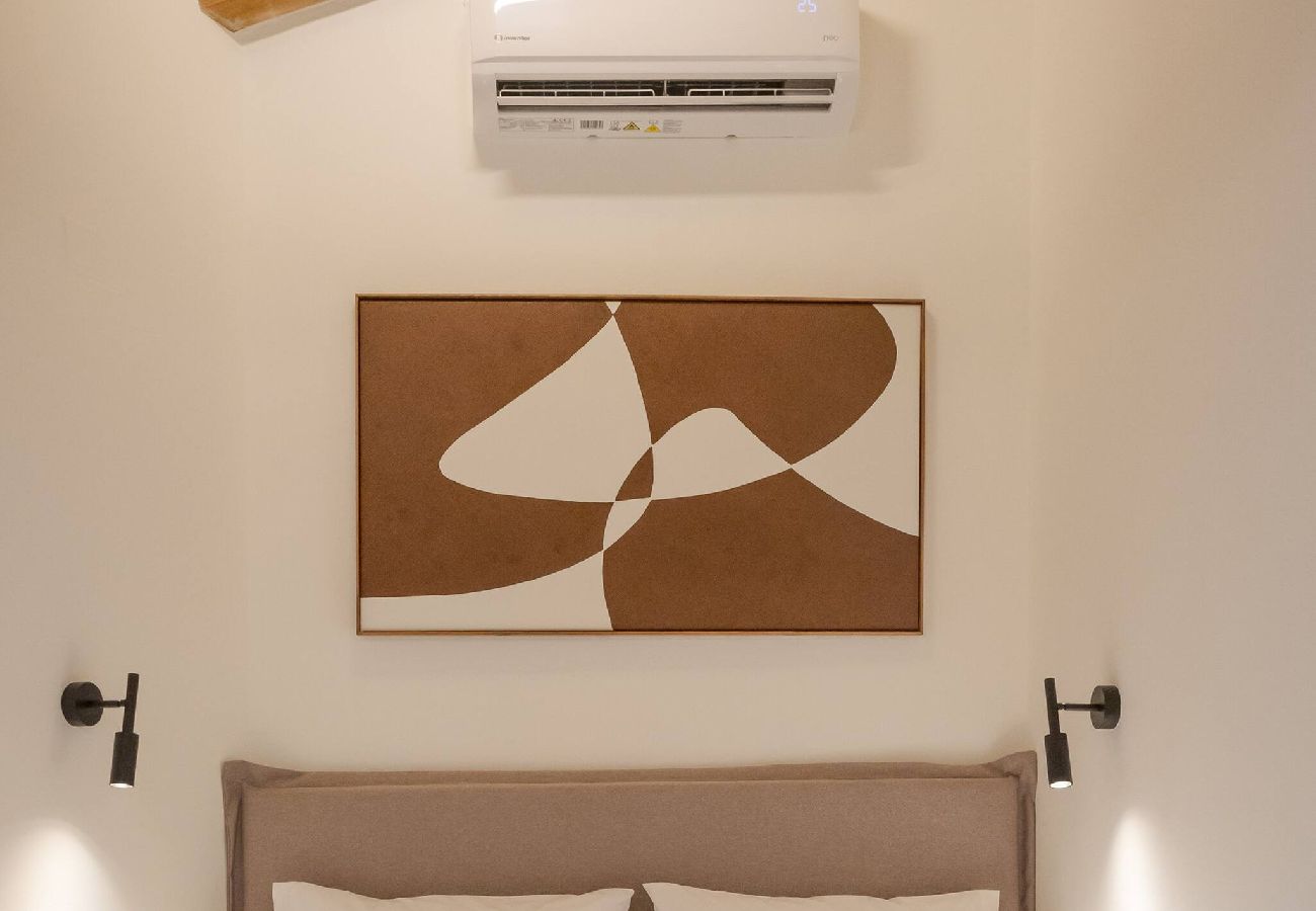 House in Chania - Comfinest house with jacuzzi in Chania old harbour 