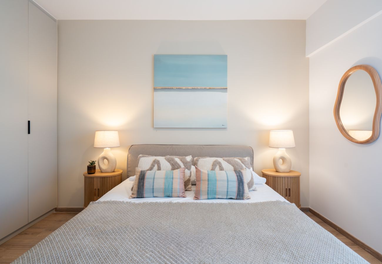 Apartment in Piraeus - Ikaria luxury Apartment in Pireaus with Parking