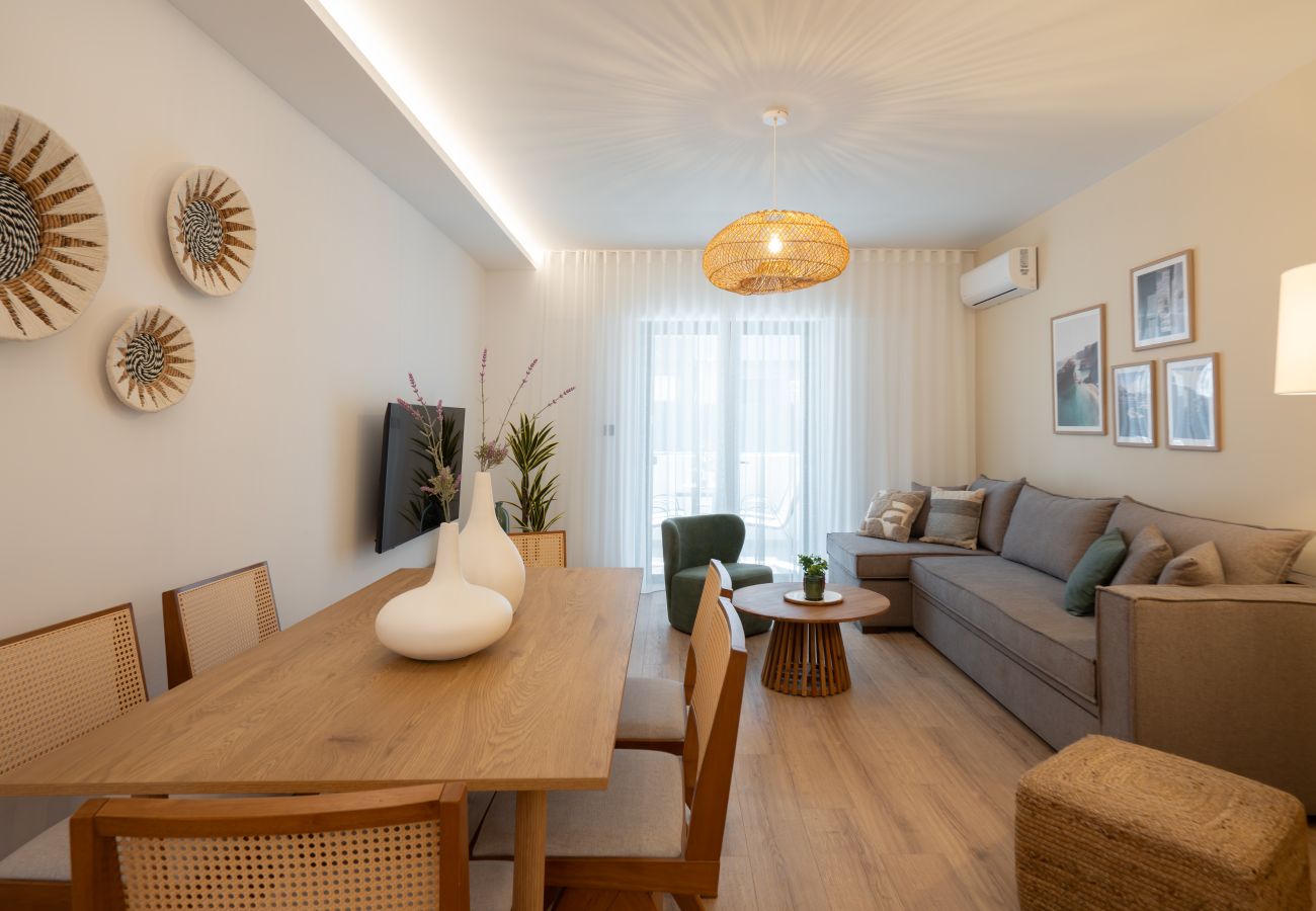Apartment in Piraeus - Ikaria luxury Apartment in Pireaus with Parking