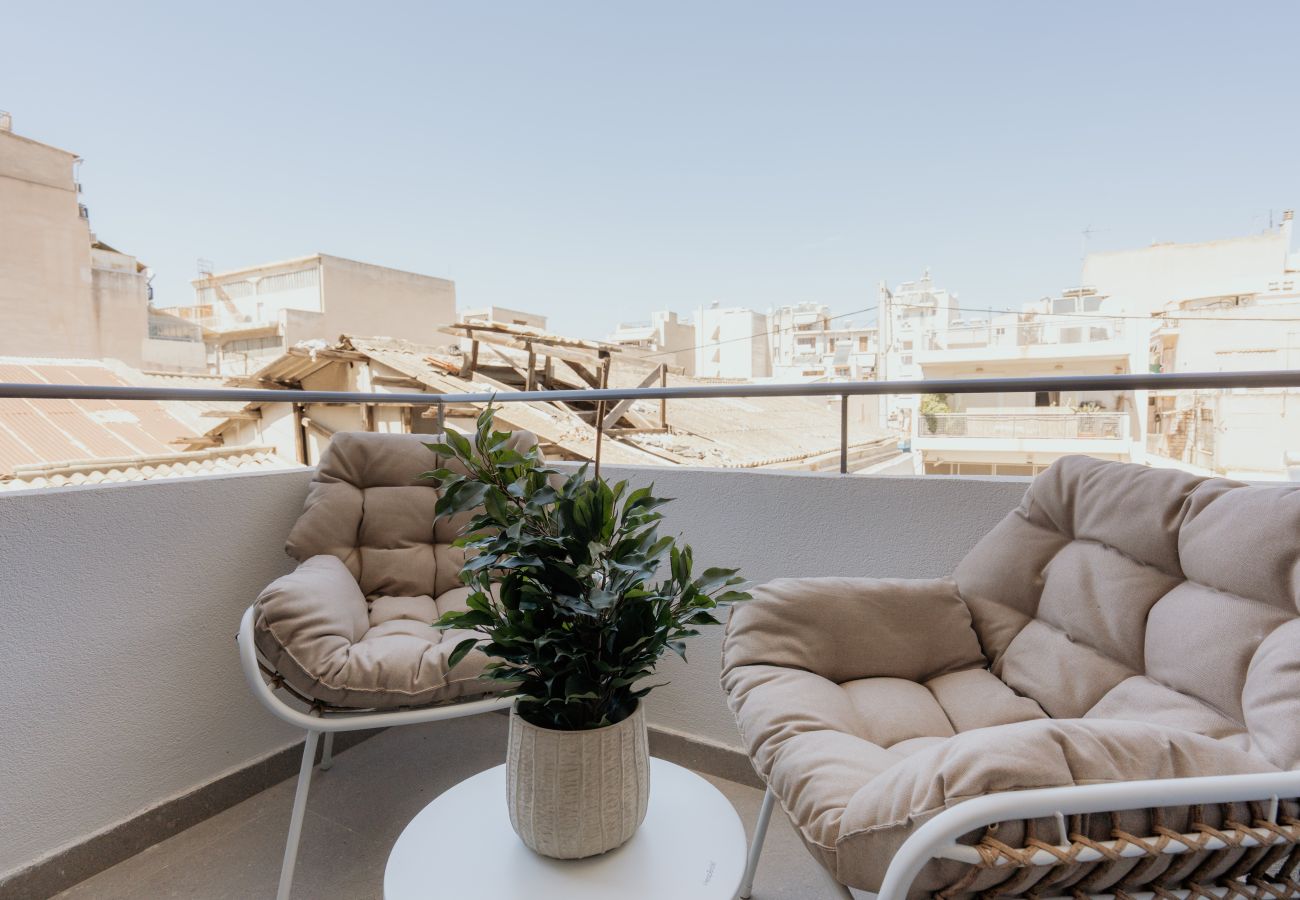 Apartment in Piraeus - Ikaria luxury Apartment in Pireaus with Parking