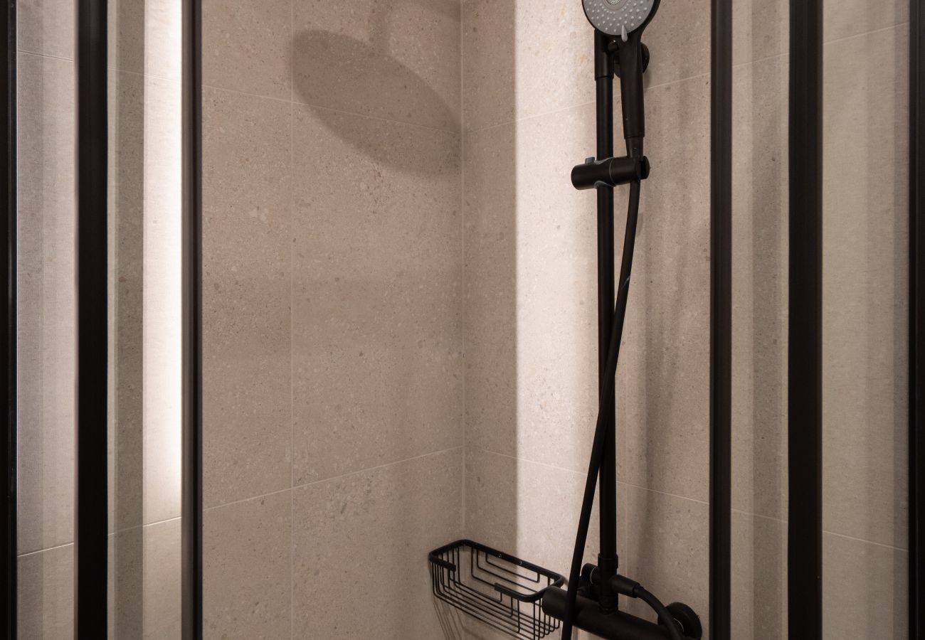 Apartment in Piraeus - Ikaria luxury Apartment in Pireaus with Parking