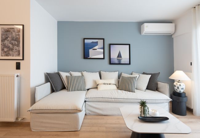 Apartment in Piraeus - Santorini luxury Apartment in Pireaus with Parking