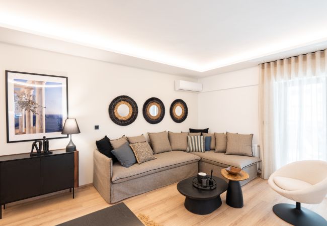 Apartment in Piraeus - Chios  luxury Apartment in Pireaus with Parking