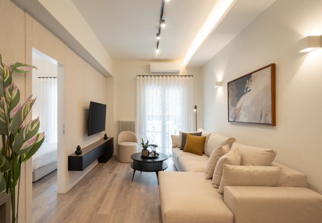 Apartment in Kaisariani - Luxury Design Apartment in the Heart of Pagrati