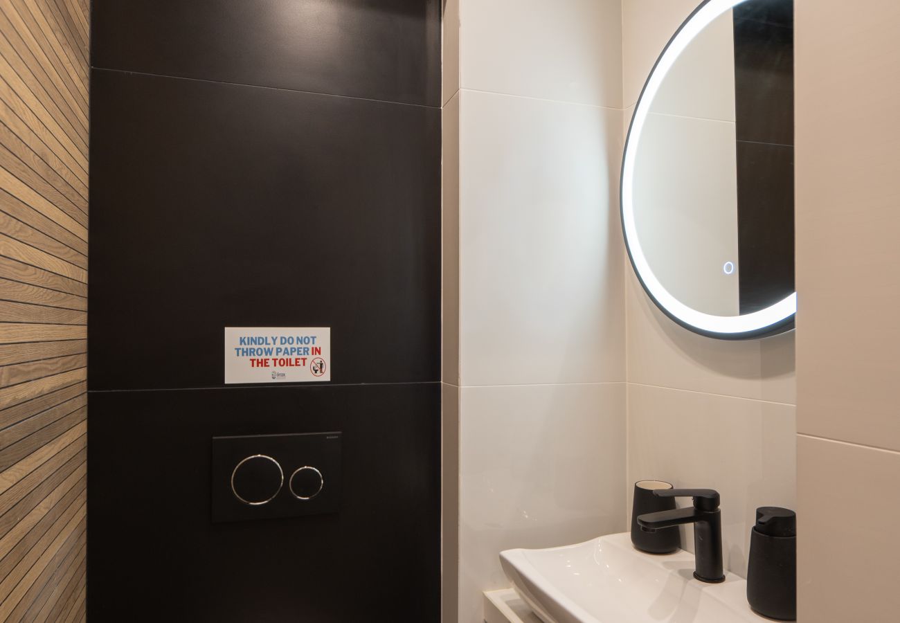 Apartment in Kaisariani - Luxury Design Apartment in the Heart of Pagrati