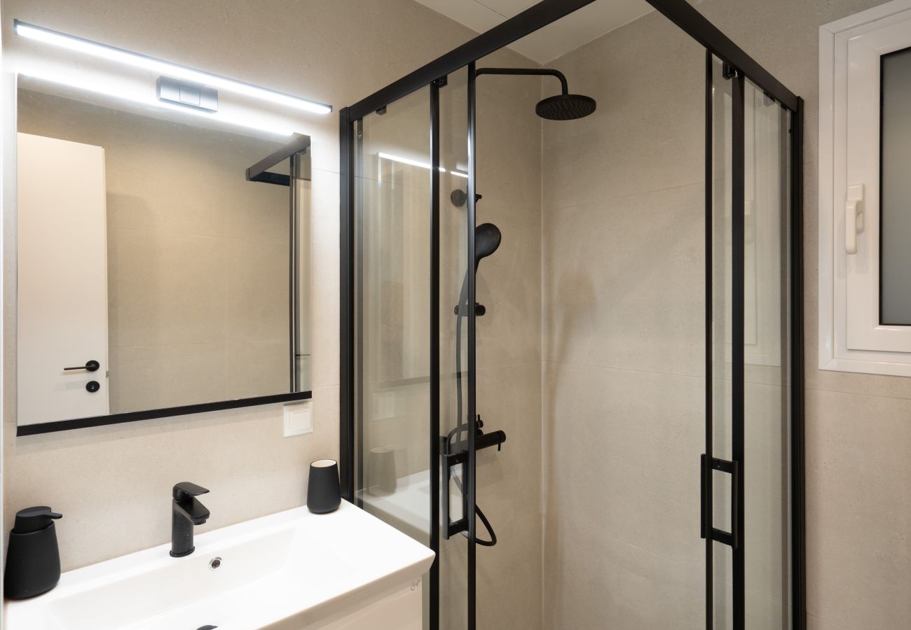 Apartment in Kaisariani - Luxury Design Apartment in the Heart of Pagrati