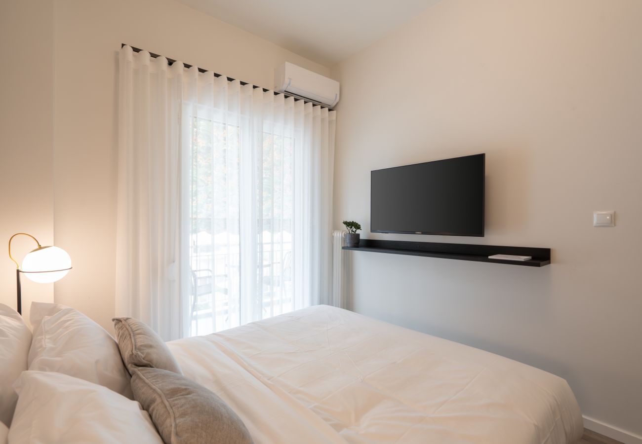 Apartment in Kaisariani - Luxury Design Apartment in the Heart of Pagrati