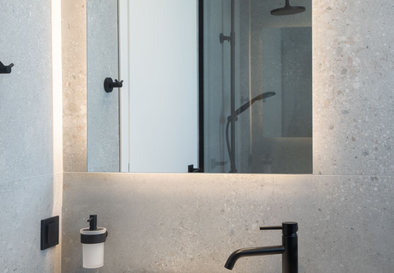 Apartment in Piraeus - Kea luxury Apartment in Pireaus with Parking