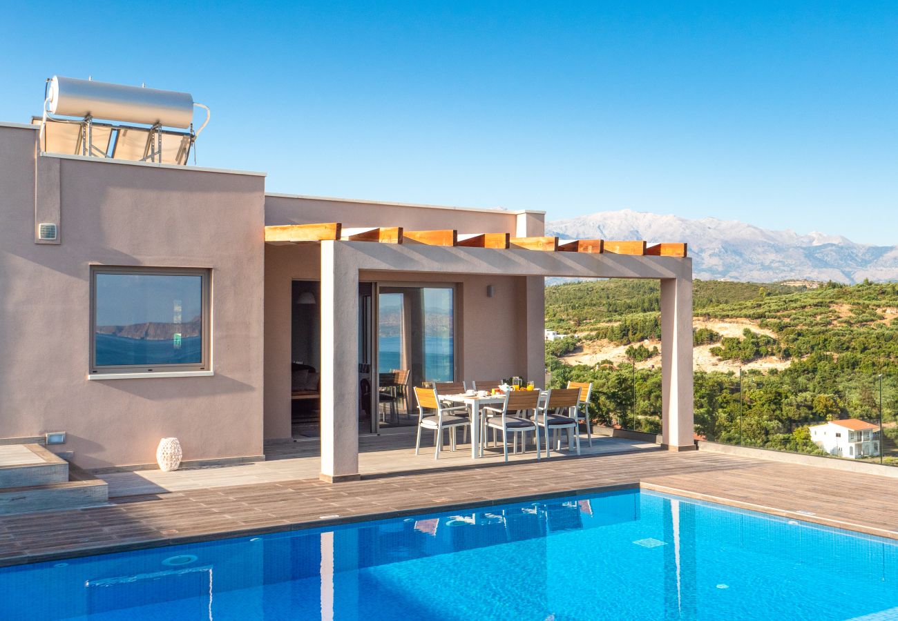 Villa in Almirida - Villa Vereniki Sea View