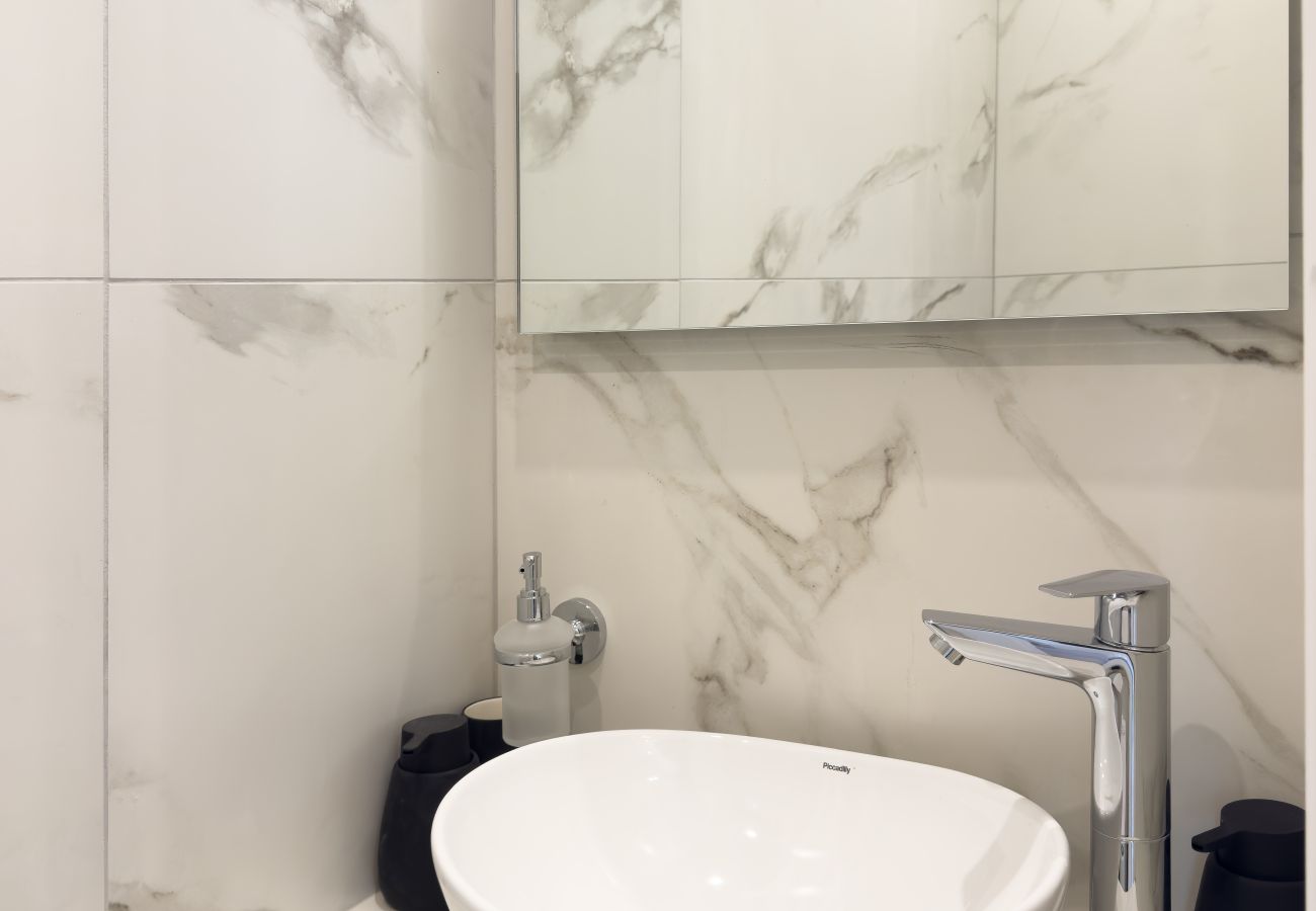 Apartment in Kaisariani - AA - Ch7 Mayfair  3b3.5b 3A