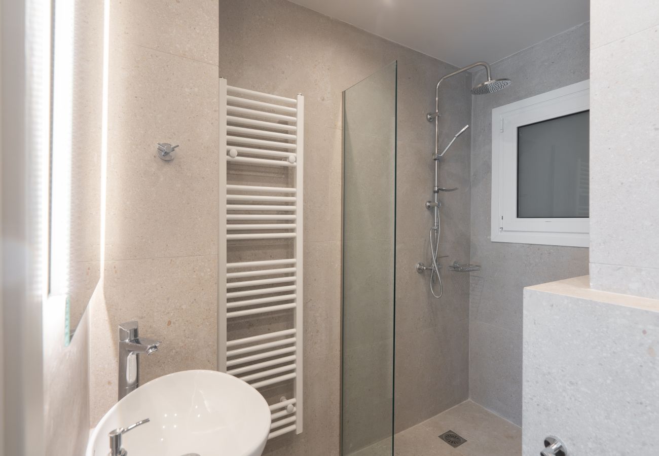 Apartment in Kaisariani - AA - Ch7 Mayfair  3b3.5b 3A