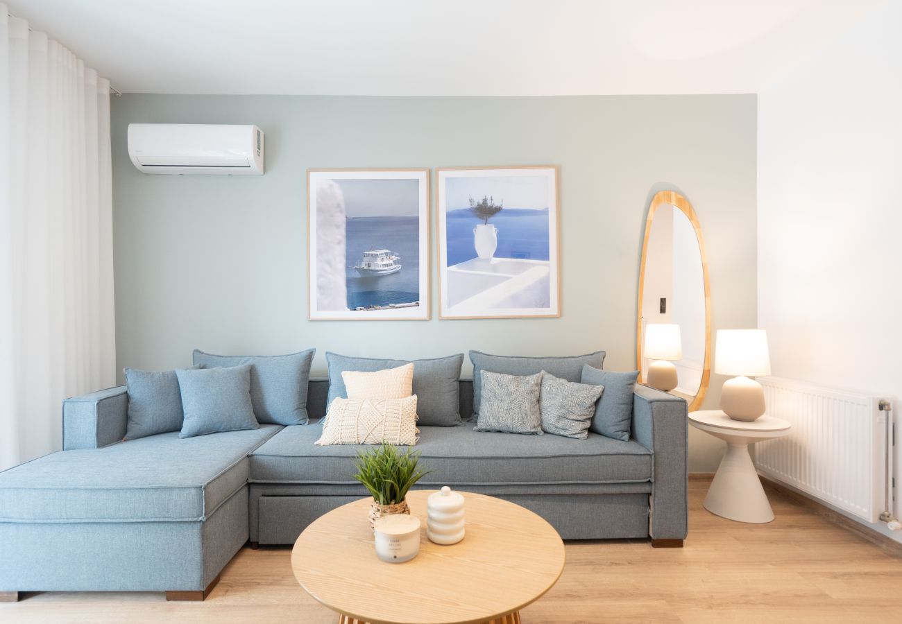 Apartment in Piraeus - Tinos luxury Apartment in Pireaus with Parking